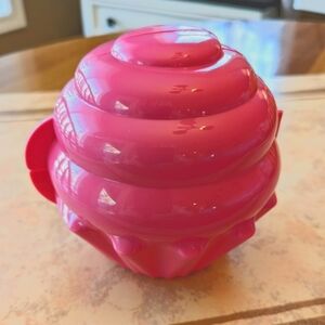 Tupperware Cupcake Muffin Keeper Holder Forget-me-not Container Pink New!
